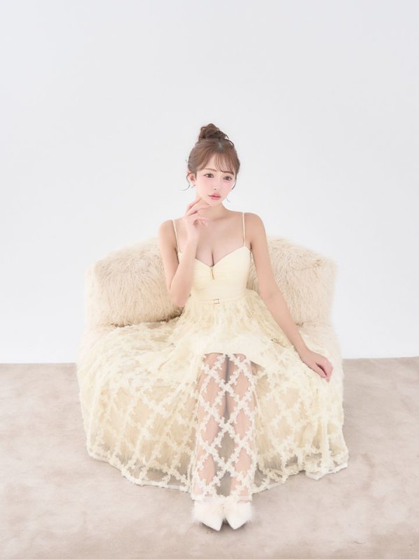 アイボリー モデル：りな　身長：160cm　着用サイズ：Sサイズ