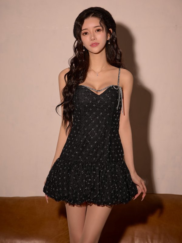 ブラック ゆりお　身長：165cm 　着用サイズ：Sサイズ