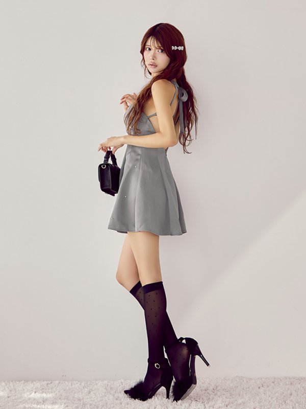 グレー モデル:まりん 身長:164cm 着用サイズ:Sサイズ