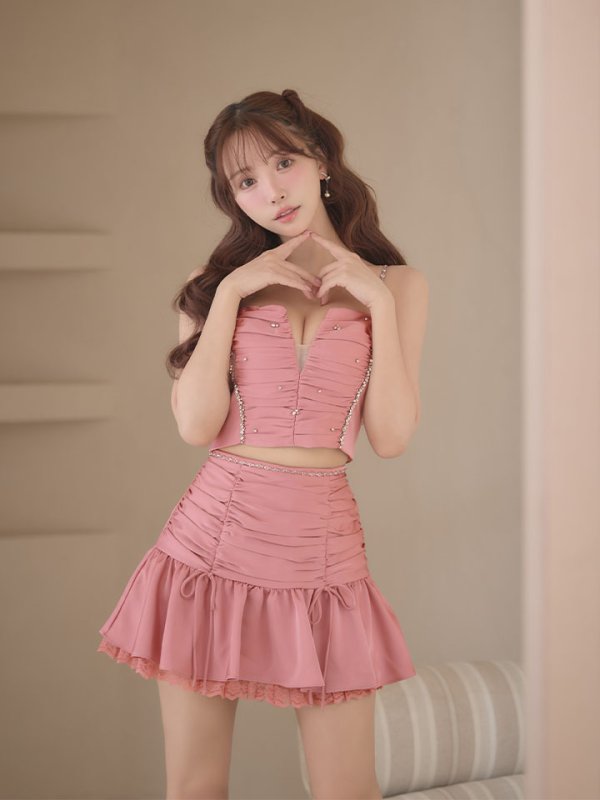 ピンク　モデル：三上悠亜　身長：159cm　着用サイズ：Sサイズ