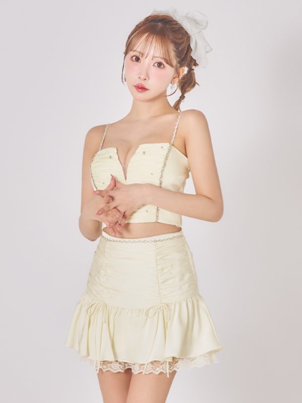 アイボリー　モデル：三上悠亜　身長：159cm　着用サイズ：Sサイズ