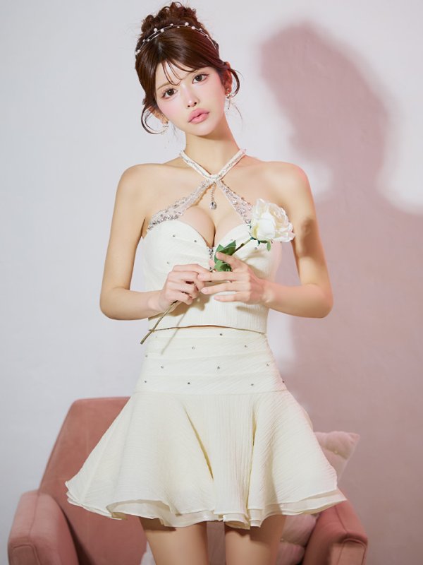 アイボリー モデル：まりん　身長：164cm　着用サイズ：Sサイズ