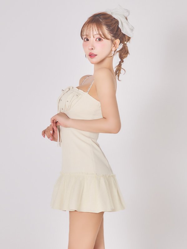 アイボリー モデル:三上悠亜 身長:159cm 着用サイズ:Sサイズ