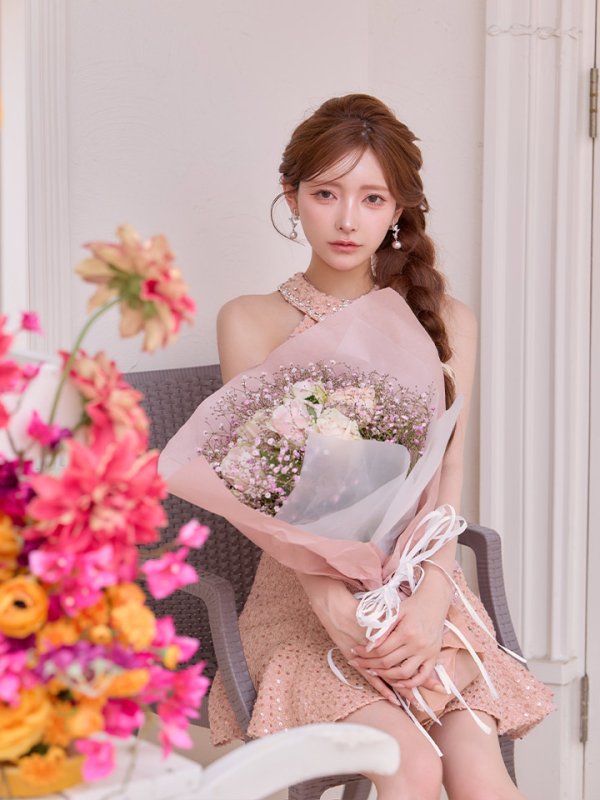 ピンク　モデル：まみ　身長：161cm　着用サイズ：Sサイズ