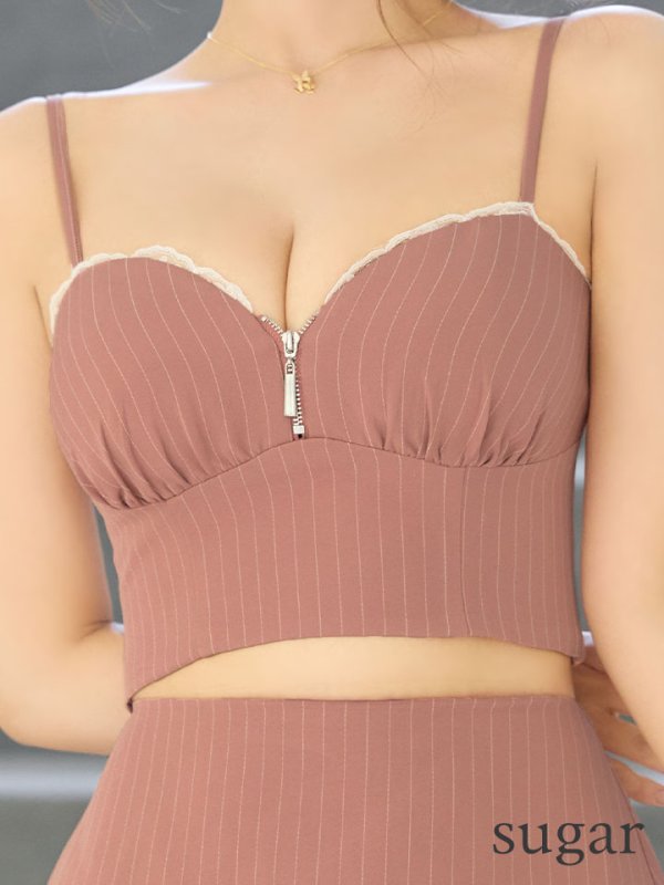 ピンク　モデル：三上悠亜　身長：159cm　着用サイズ：Sサイズ
