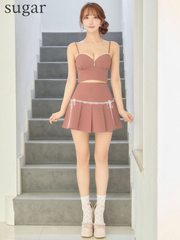 ピンク　モデル：三上悠亜　身長：159cm　着用サイズ：Sサイズ