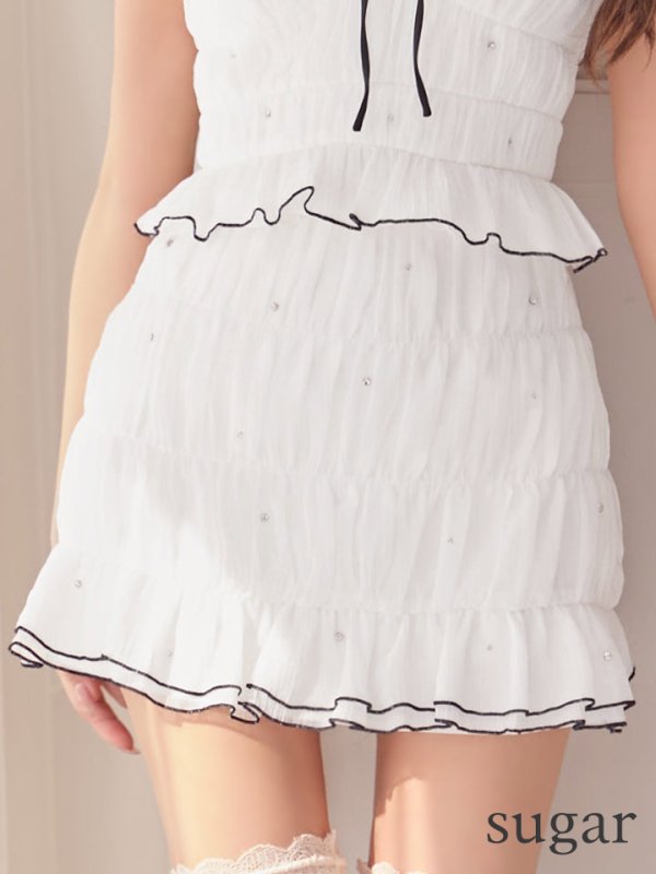 ホワイト　モデル：三上悠亜　身長：159cm　着用サイズ：Sサイズ