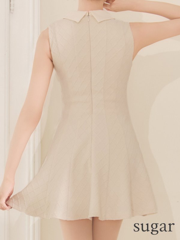 アイボリー モデル:明日花キララ 身長162cm 着用サイズ:Sサイズ