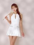 ホワイト　モデル：るりぴ　身長：165cm　着用サイズ：Sサイズ