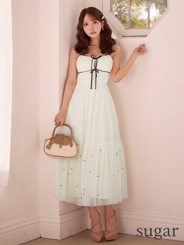 アイボリー　モデル：三上悠亜　身長：159cm　着用サイズ：Sサイズ