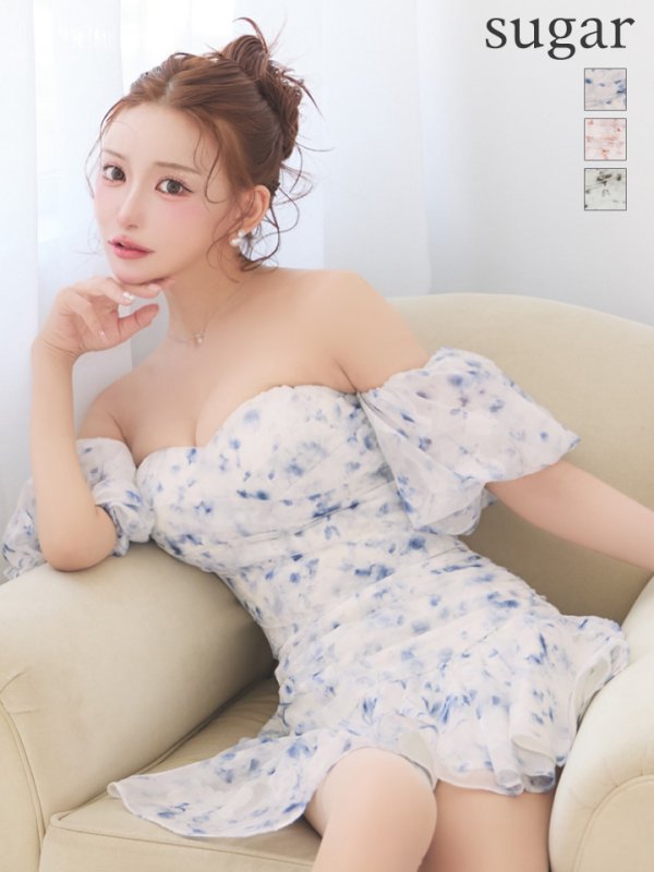 ブルー　モデル：明日花キララ　身長：162cm　着用サイズ：Sサイズ