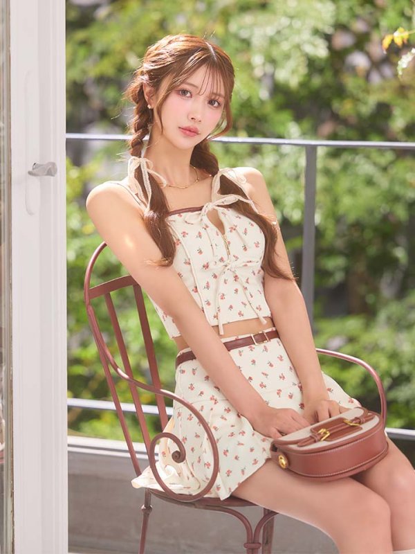 ピンク　モデル：さんご　身長：170cm　着用サイズ：Sサイズ