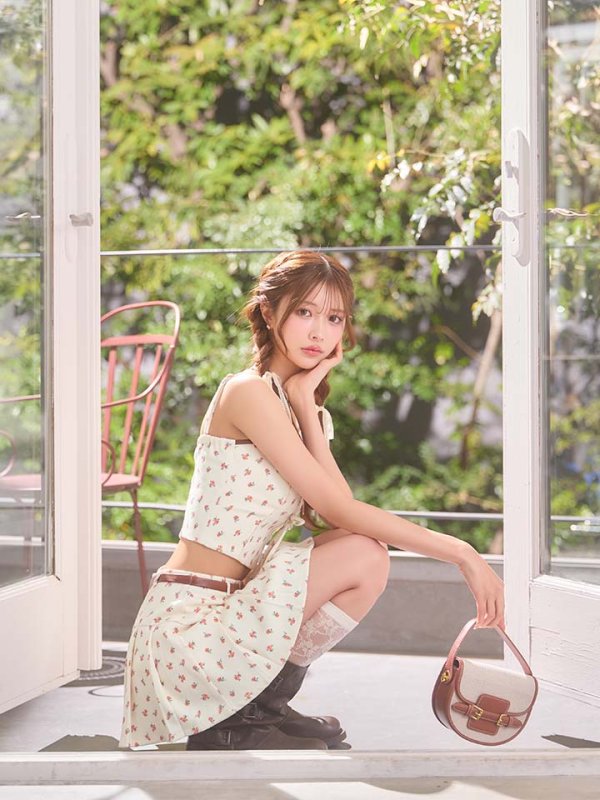 ピンク　モデル：さんご　身長：170cm　着用サイズ：Sサイズ