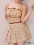 ベージュ　モデル：三上悠亜　身長：159cm　着用サイズ：Sサイズ