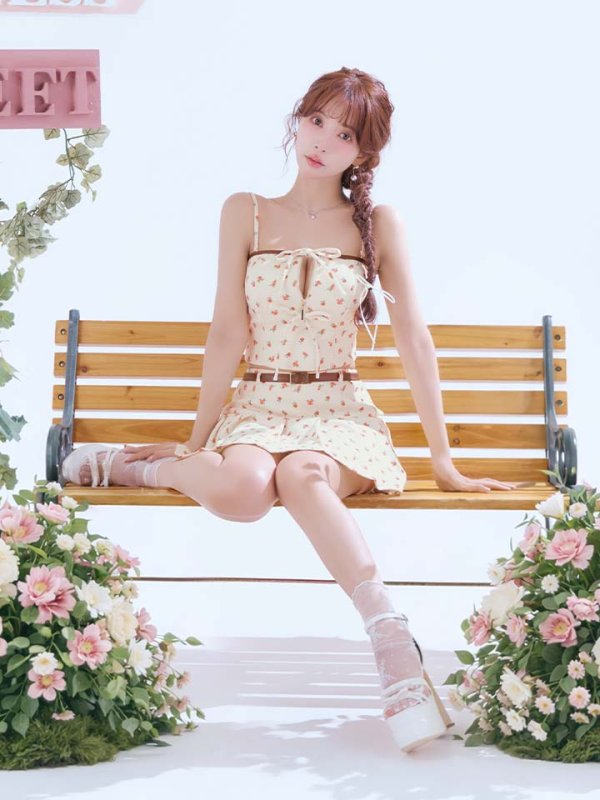 ピンク　モデル：三上悠亜　身長：159cm　着用サイズ：Sサイズ