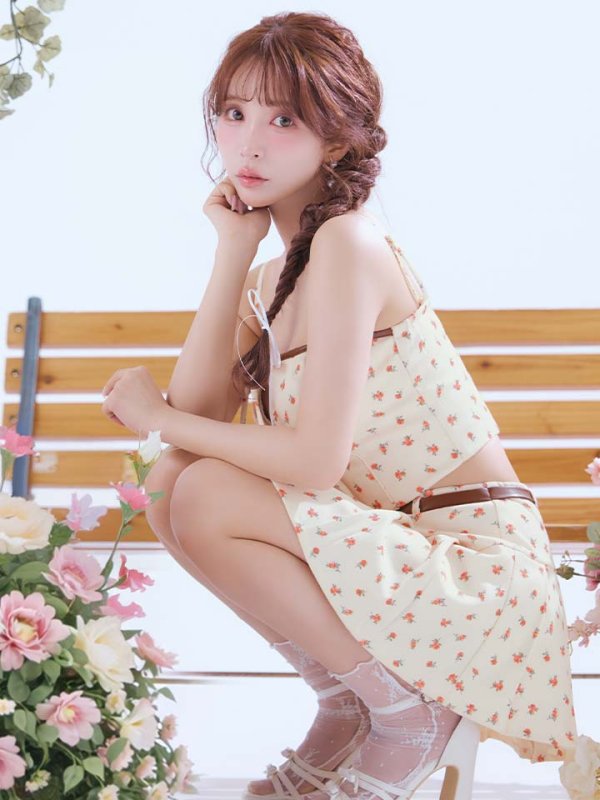 ピンク　モデル：三上悠亜　身長：159cm　着用サイズ：Sサイズ