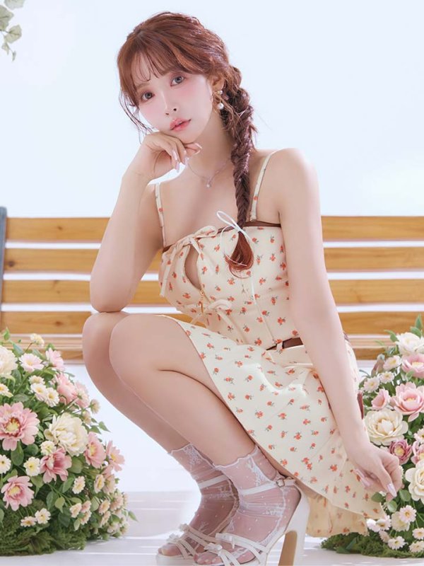 ピンク　モデル：三上悠亜　身長：159cm　着用サイズ：Sサイズ