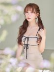 アイボリーxブラック　モデル：三上悠亜　身長：159cm　着用サイズ：Sサイズ