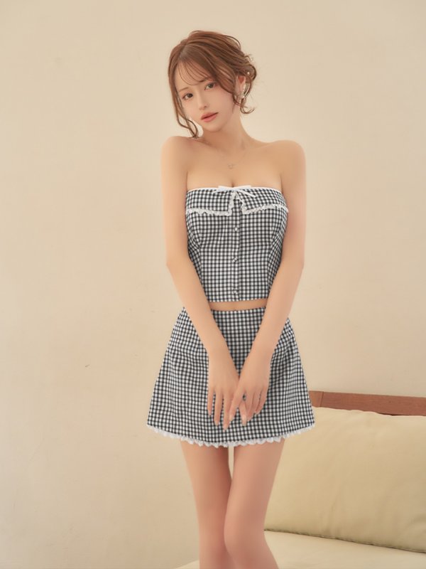 ブラック　モデル：れみれみ　身長：163cm　着用サイズ：Sサイズ