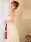 ホワイト　モデル：三上悠亜　身長：159cm　着用サイズ：Sサイズ