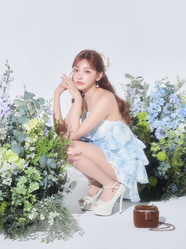 ブルー モデル:明日花キララ 身長:162cm 着用サイズ:Sサイズ