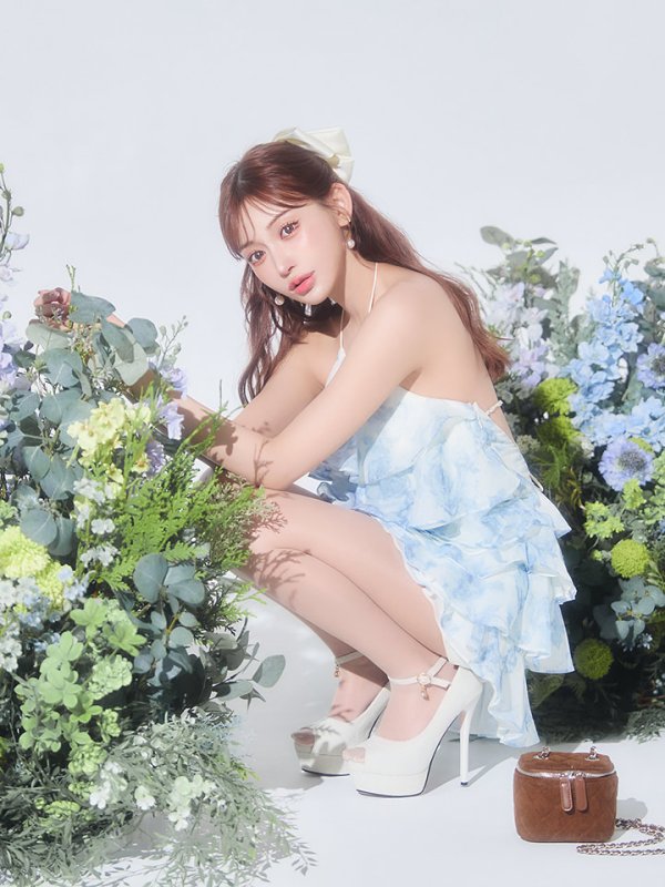 ブルー モデル:明日花キララ 身長:162cm 着用サイズ:Sサイズ