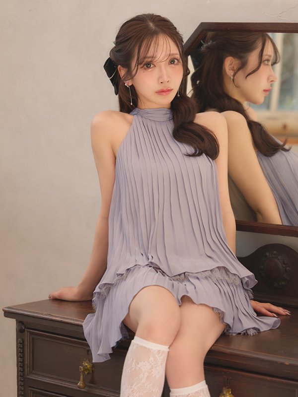 グレージュ モデル：朝陽凪　身長：156cm　着用サイズ：Sサイズ