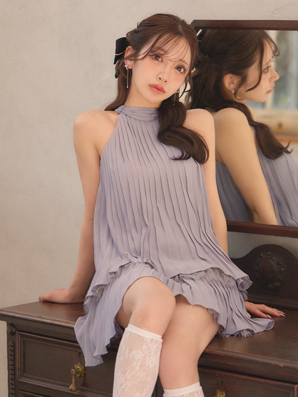 グレージュ モデル：朝陽凪　身長：156cm　着用サイズ：Sサイズ