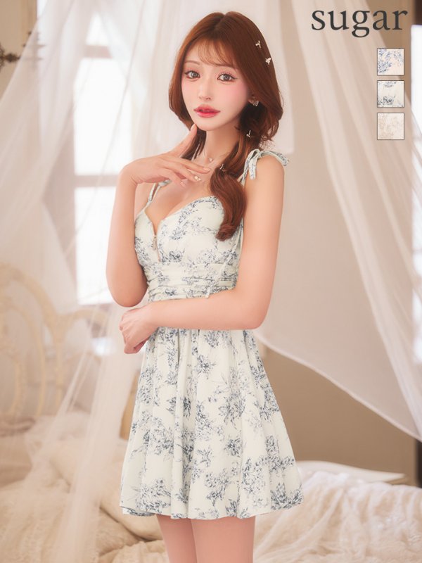 グレー　モデル：明日花キララ　身長162cm　着用サイズ：Sサイズ