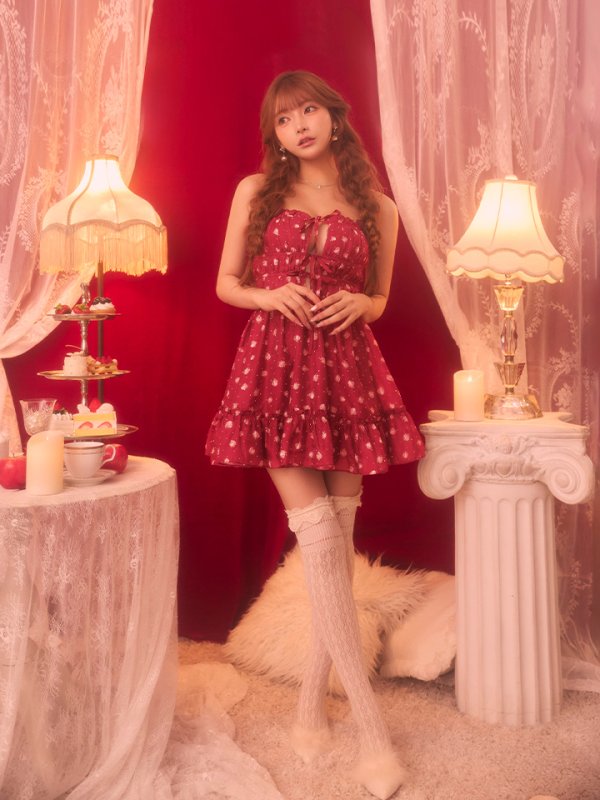 ワインレッド　モデル：まみ　身長：161cm　着用サイズ：Sサイズ