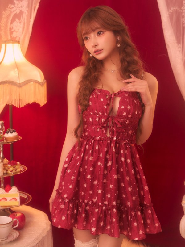 ワインレッド　モデル：まみ　身長：161cm　着用サイズ：Sサイズ