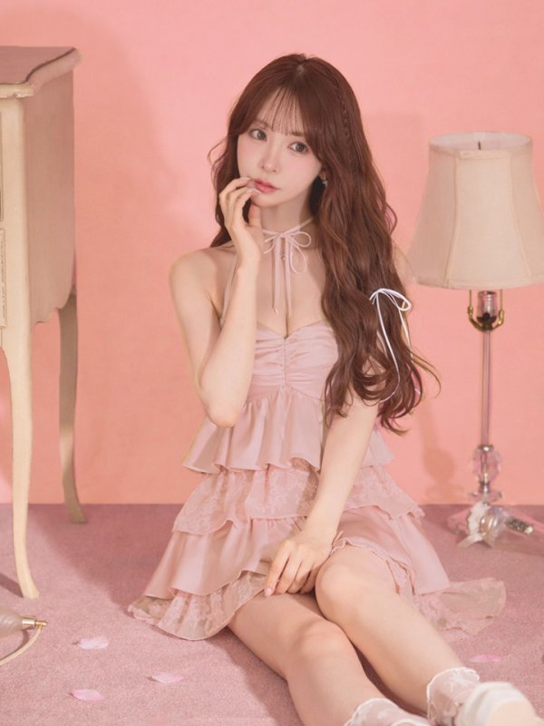 ピンク　モデル：三上悠亜　身長：159cm　着用サイズ：Sサイズ