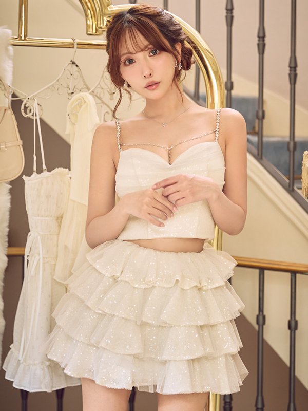 モデル：三上悠亜　身長：159cm　着用サイズ：Sサイズ