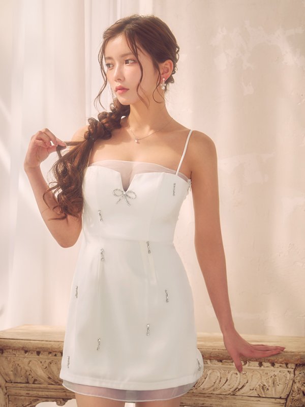 アイボリー モデル：せいは　身長：161cm　着用サイズ：Sサイズ
