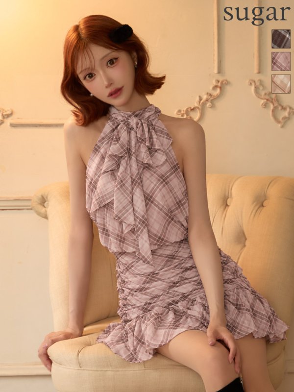 ピンク　モデル：明日花キララ　身長：162cm 着用サイズ：Sサイズ
