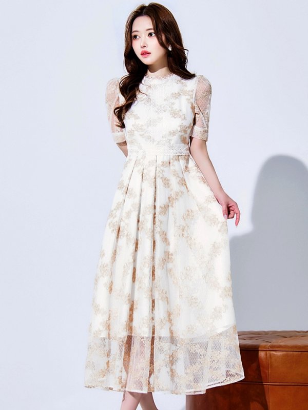 アイボリー モデル：ゆめ　身長：160cm　着用サイズ：8号(Sサイズ)