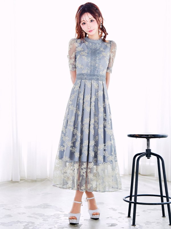 スモーキーブルー　モデル：真優川咲　身長：158cm　着用サイズ：8号(Sサイズ)