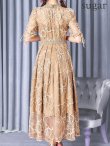 ベージュ モデル：ゆめ　身長：160cm　着用サイズ：8号(Sサイズ)