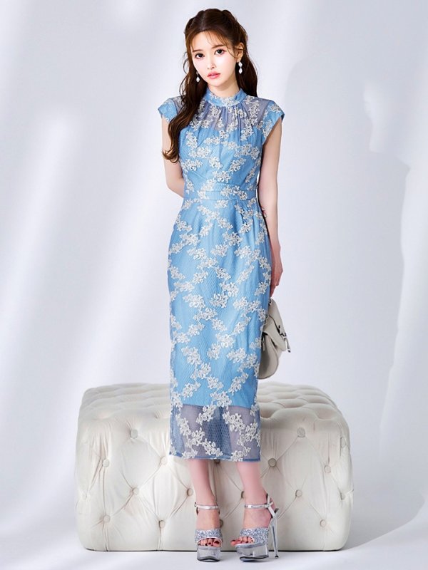 ブルー モデル：ゆめ　身長：160cm　着用サイズ：8号(Sサイズ)