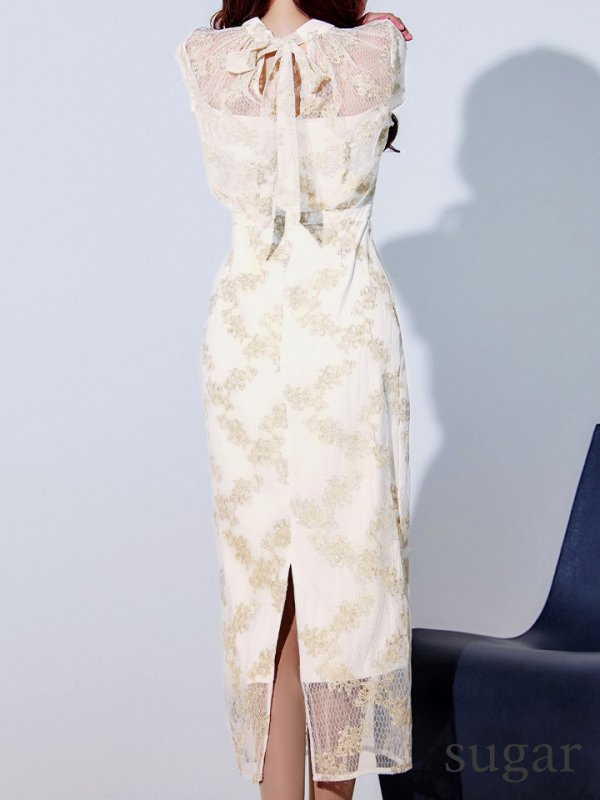 アイボリー　モデル：真優川咲　身長：158cm　着用サイズ：8号(Sサイズ)