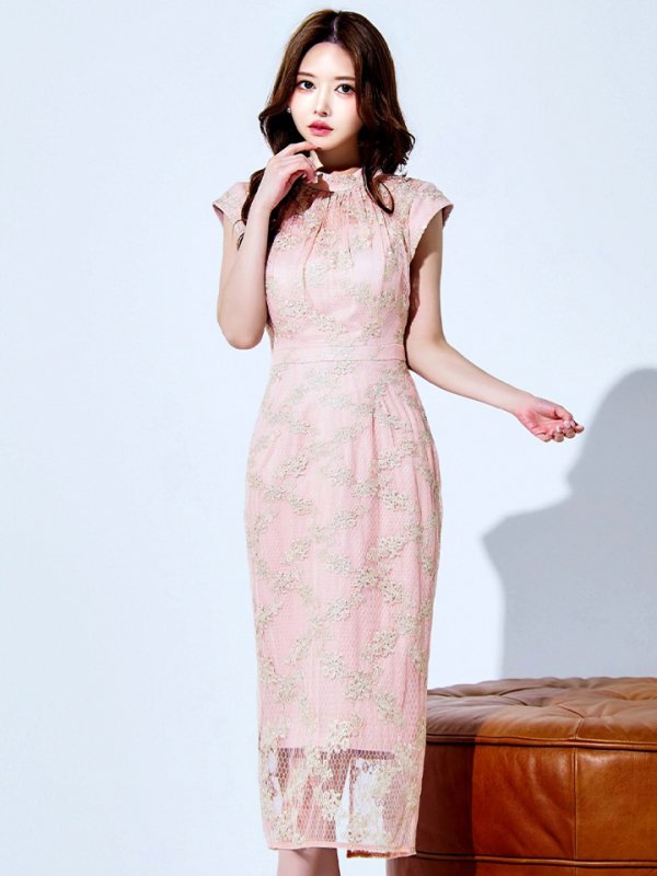 モーヴ　モデル：ゆめ　身長：160cm　着用サイズ：8号(Sサイズ)