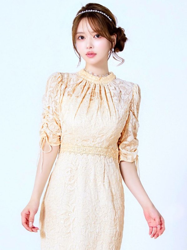 ライトベージュ モデル：ゆめ　身長：160cm　着用サイズ：8号(Sサイズ)