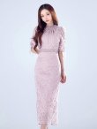 スモーキーラベンダー モデル：真優川咲　身長：158cm　着用サイズ：8号(Sサイズ)