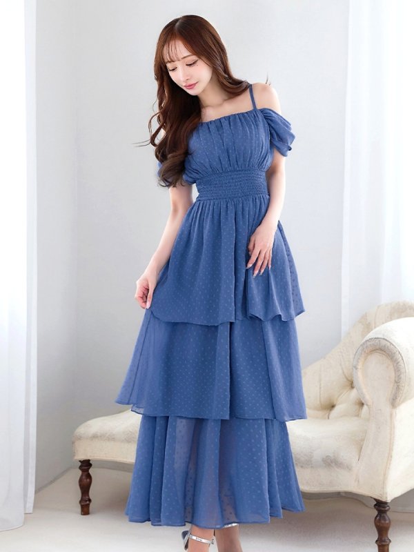 ブルー　モデル：真優川咲　身長：158cm　着用サイズ：8号(Sサイズ)