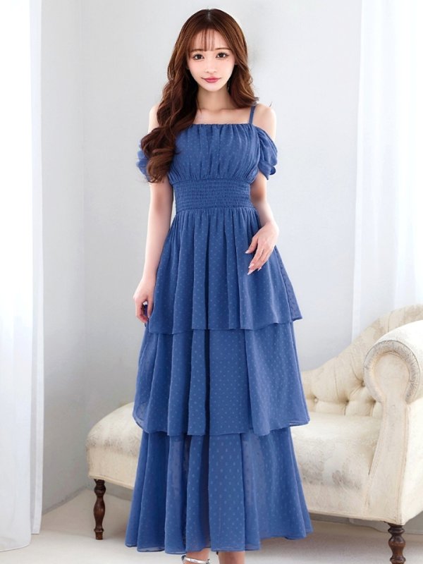 ブルー　モデル：真優川咲　身長：158cm　着用サイズ：8号(Sサイズ)