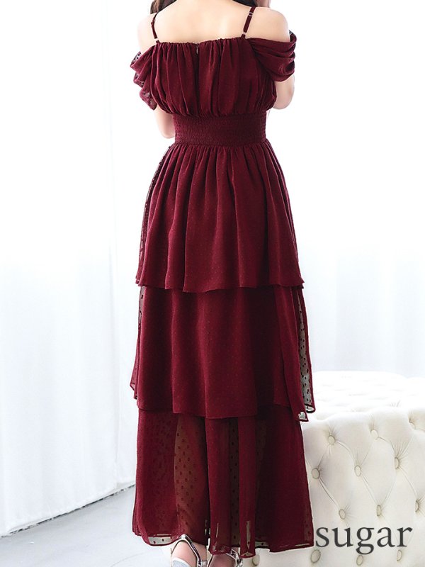 バーガンディ　モデル：真優川咲　身長：158cm　着用サイズ：8号(Sサイズ)