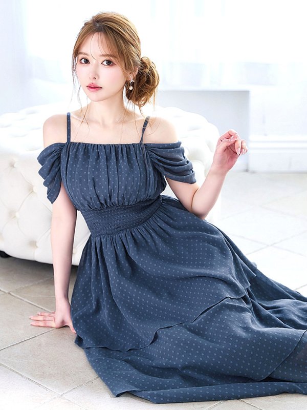 ブルーグレー　 モデル：ゆめ　身長：160cm　着用サイズ：8号(Sサイズ)