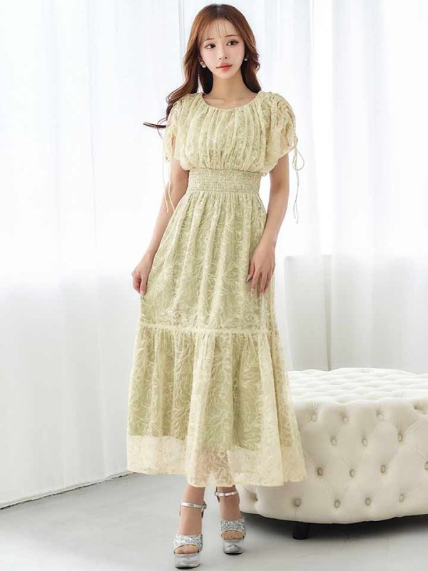 ベージュグリーン　モデル：真優川咲　身長：158cm　着用サイズ：8号(Sサイズ)