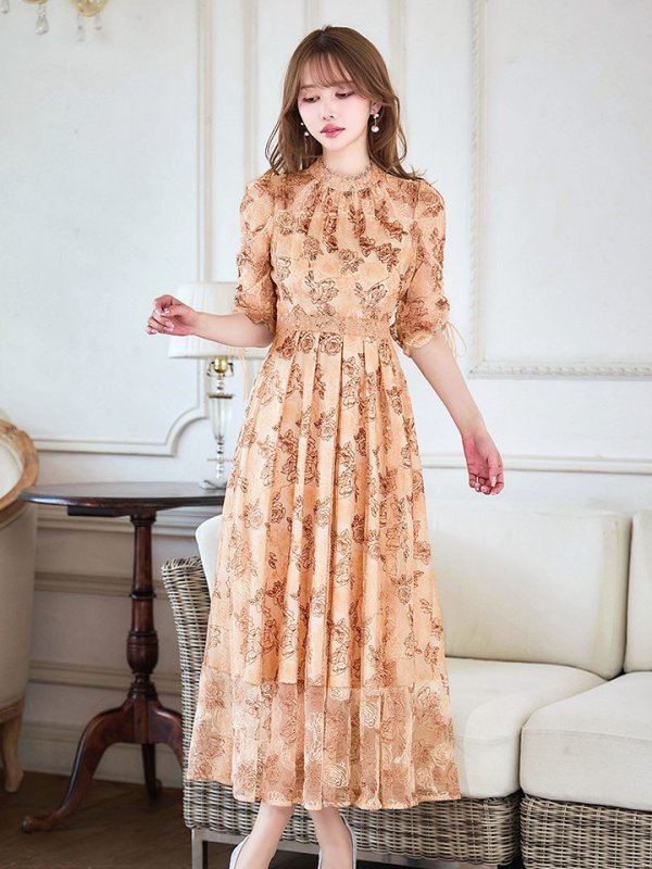 ベージュ　モデル：ゆめ　身長：160cm　着用サイズ：8号(Sサイズ)