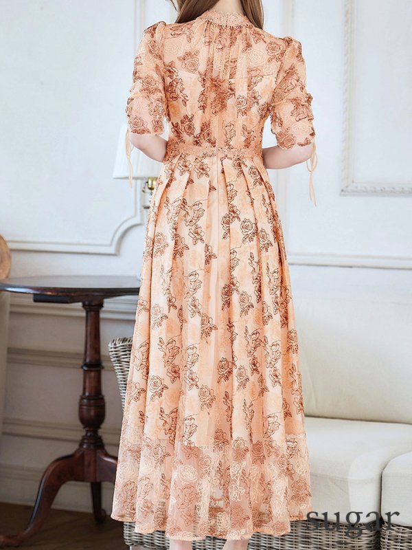 ベージュ　モデル：ゆめ　身長：160cm　着用サイズ：8号(Sサイズ)